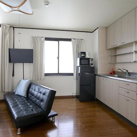Liz3 Guest House Liz Nakazakicho Осака Экстерьер фото